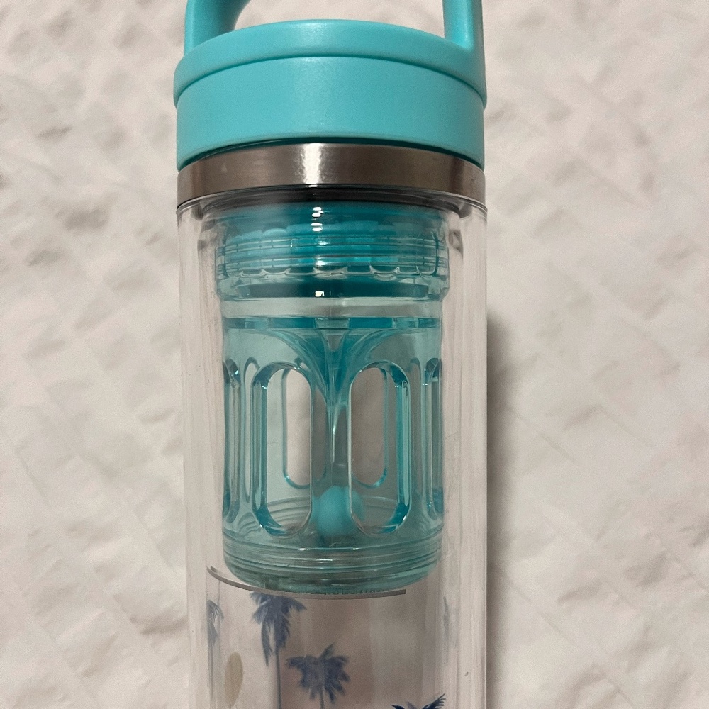 Brand new David's Tea Bottle Infuser